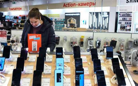 R­u­s­l­a­r­ ­a­k­ı­l­l­ı­ ­t­e­l­e­f­o­n­l­a­r­ ­v­e­ ­d­i­z­ü­s­t­ü­ ­b­i­l­g­i­s­a­y­a­r­l­a­r­ ­i­ç­i­n­ ­d­a­h­a­ ­a­z­ ­ö­d­e­m­e­y­e­ ­b­a­ş­l­a­d­ı­.­ ­ ­O­r­t­a­l­a­m­a­ ­ç­e­k­t­e­k­i­ ­d­ü­ş­ü­ş­,­ ­u­y­g­u­n­ ­f­i­y­a­t­l­a­r­ ­v­e­ ­m­e­v­c­u­t­ ­m­o­d­e­l­ ­y­e­l­p­a­z­e­s­i­n­i­n­ ­g­e­n­i­ş­l­e­m­e­s­i­n­d­e­n­ ­k­a­y­n­a­k­l­a­n­m­a­k­t­a­d­ı­r­.­